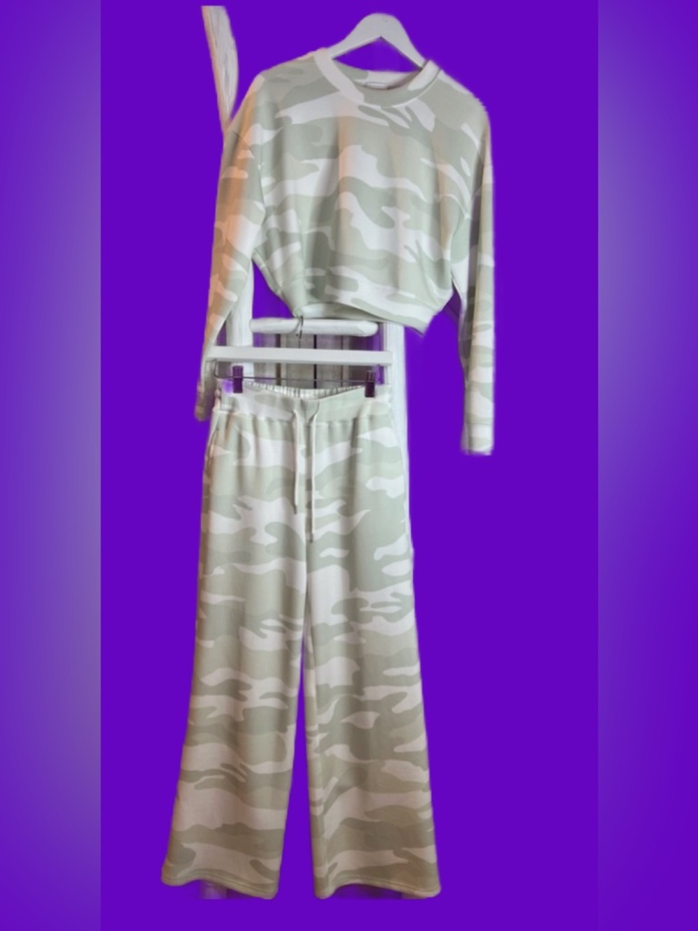 Flying Point Women’s 2 piece Camouflage Set - light green and Cream/White. SOFT!